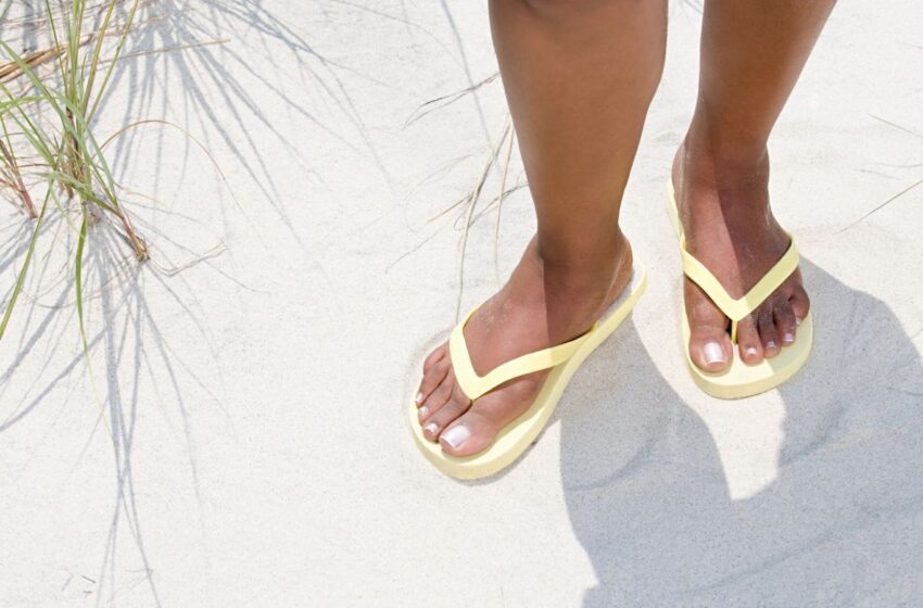  The Solution: How to Clean Smelly Flip Flops